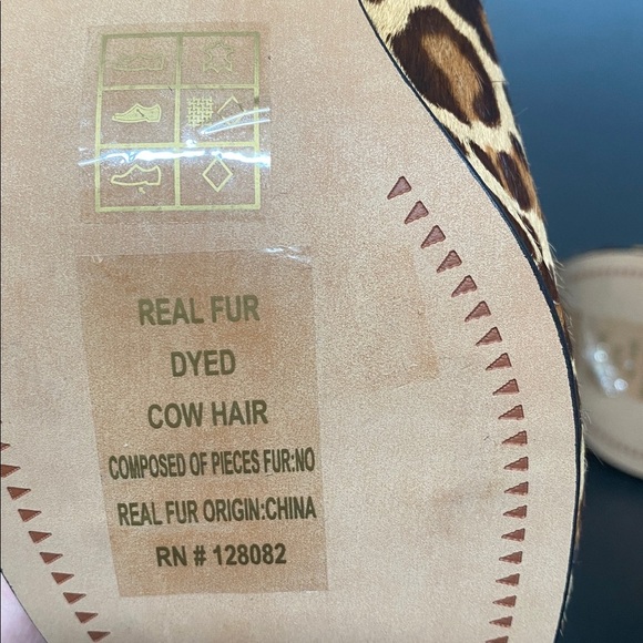 DV Dolce Vita Cow Hair Leopard Ankle Heeled Booties Size 9 *READ - Picture 7 of 11